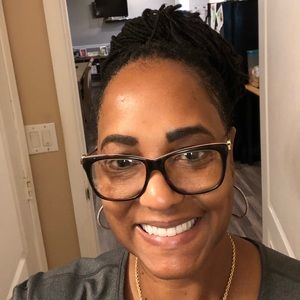 Meet your Posher, Deb